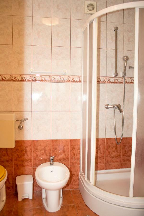 Malinska - Apartment Glavas المظهر الخارجي الصورة